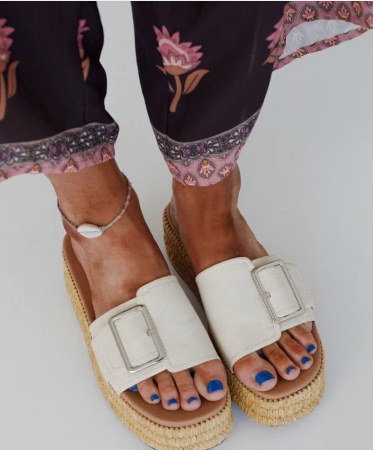 Raffia Waves Platform Sandals