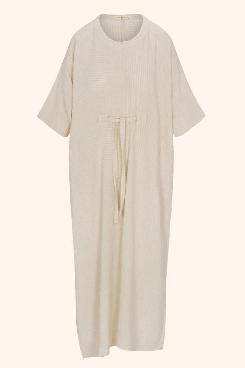 Effortless Neutral: Your Go-To Summer Maxi